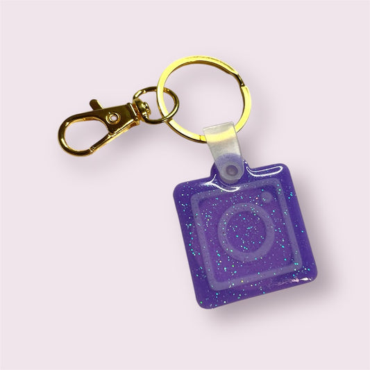 NFC nøglering – IG hvid-lilla