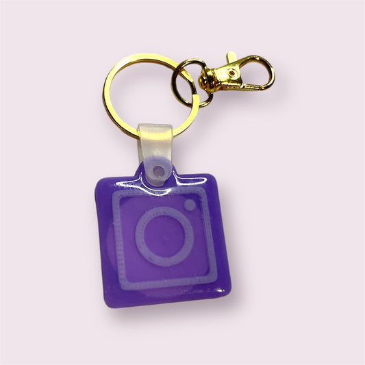 NFC nøglering – IG hvid-lilla